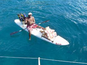 41 Schwimmender Händler.JPG