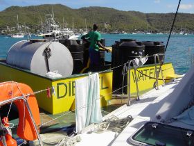 43 Tankschiff Bequia.JPG