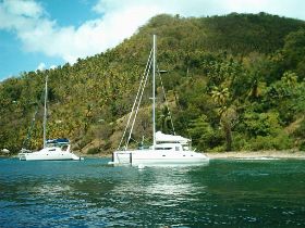 44 Ankern vor dem Vulkan.JPG